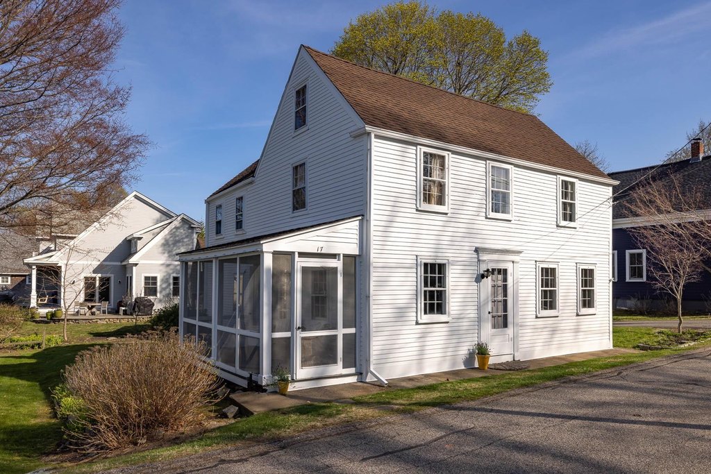 New Castle, New Hampshire, 03854, United States, 3 Bedrooms Bedrooms, ,2 BathroomsBathrooms,Residential,Forsale,1941235