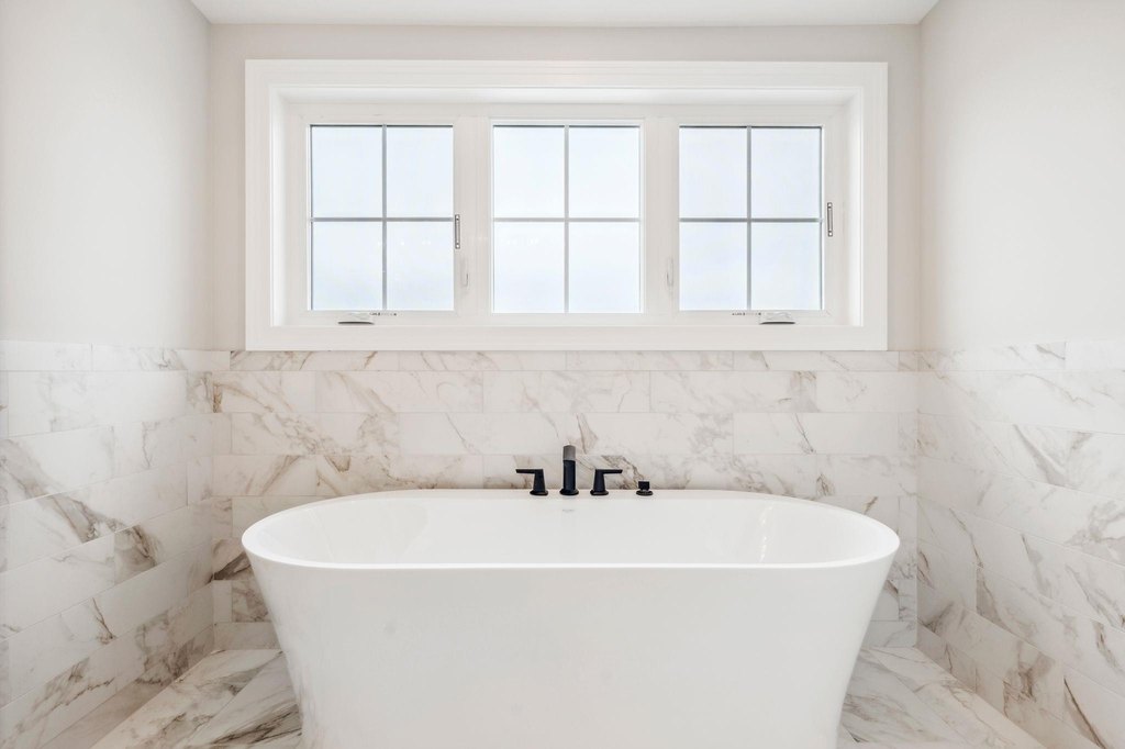 Seabrook, New Hampshire, 03874, United States, 4 Bedrooms Bedrooms, ,3.5 BathroomsBathrooms,Residential,Forsale,1933985