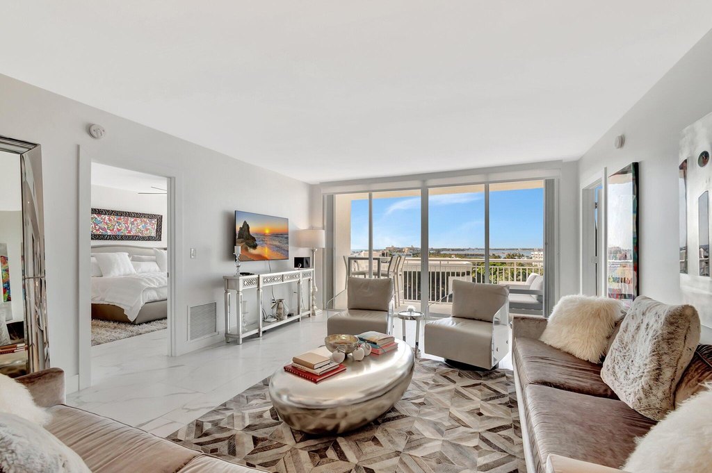 Palm Beach, Florida, 33480, United States, 2 Bedrooms Bedrooms, ,2 BathroomsBathrooms,Residential,Forsale,2010660