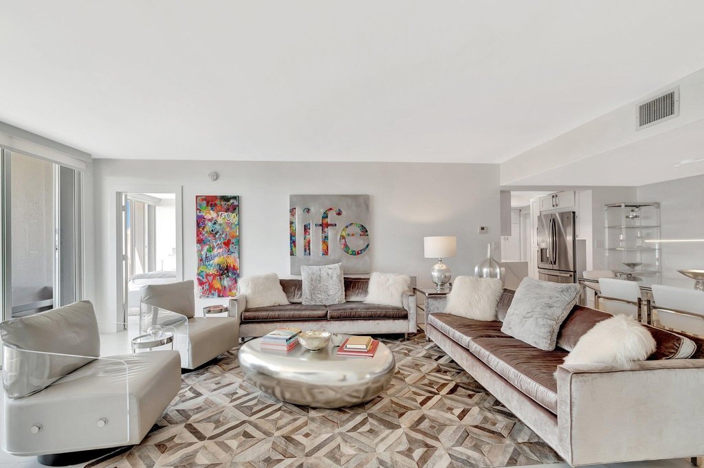 Palm Beach, Florida, 33480, United States, 2 Bedrooms Bedrooms, ,2 BathroomsBathrooms,Residential,Forsale,2010660