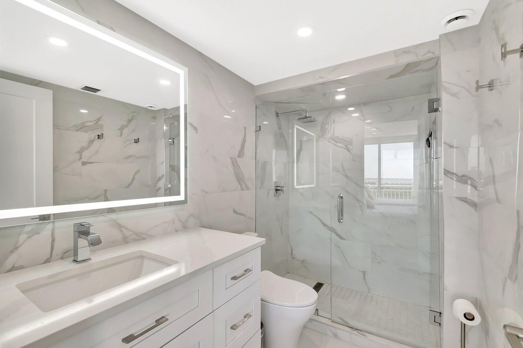 Palm Beach, Florida, 33480, United States, 2 Bedrooms Bedrooms, ,2 BathroomsBathrooms,Residential,Forsale,2010660