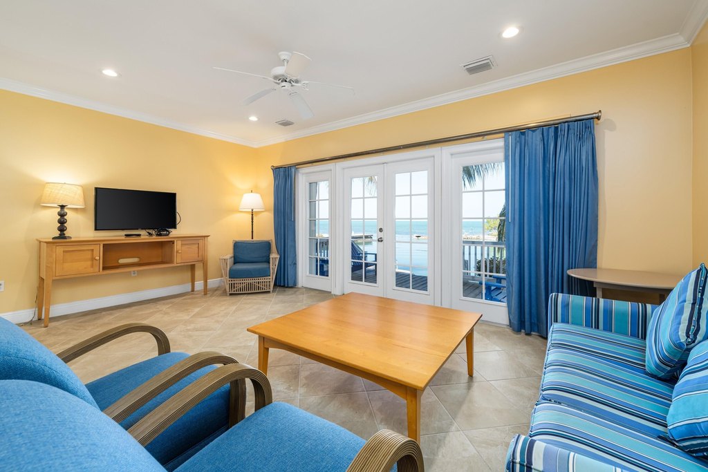 MARATHON, Florida, 33050, United States, 3 Bedrooms Bedrooms, ,2.5 BathroomsBathrooms,Residential,Forsale,1927575