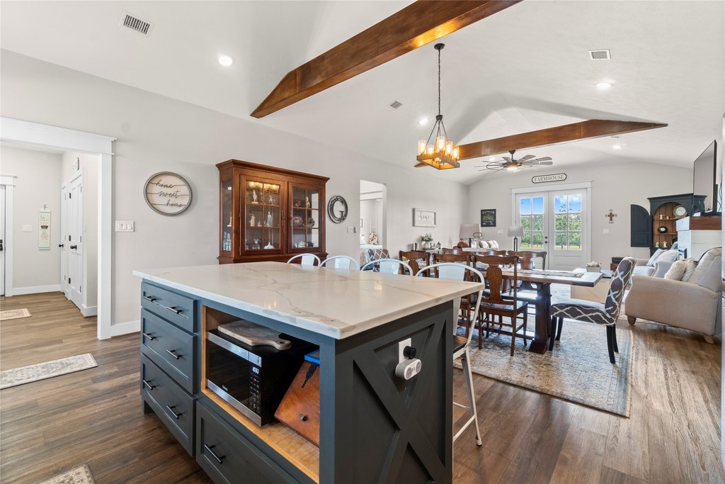 Livingston, Texas, 77351, United States, 3 Bedrooms Bedrooms, ,2 BathroomsBathrooms,Residential,Forsale,1954133