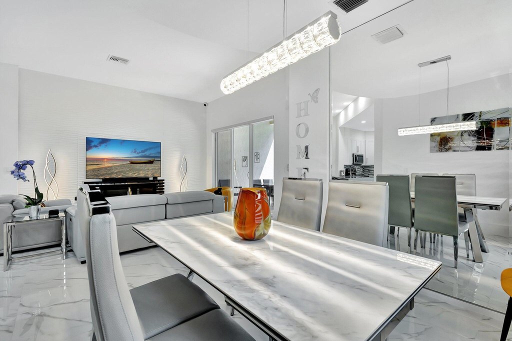 Boynton Beach, Florida, 33472, United States, 3 Bedrooms Bedrooms, ,2 BathroomsBathrooms,Residential,Forsale,1969949