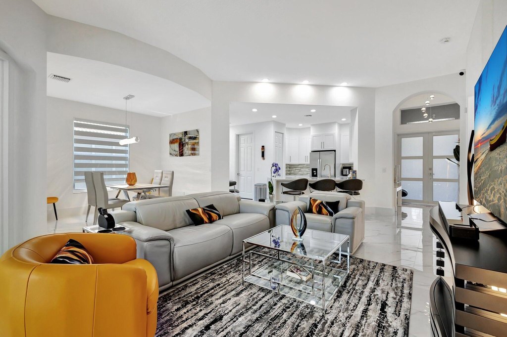 Boynton Beach, Florida, 33472, United States, 3 Bedrooms Bedrooms, ,2 BathroomsBathrooms,Residential,Forsale,1969949