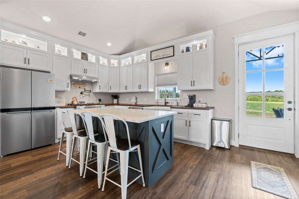 Livingston, Texas, 77351, United States, 3 Bedrooms Bedrooms, ,2 BathroomsBathrooms,Residential,Forsale,1954133