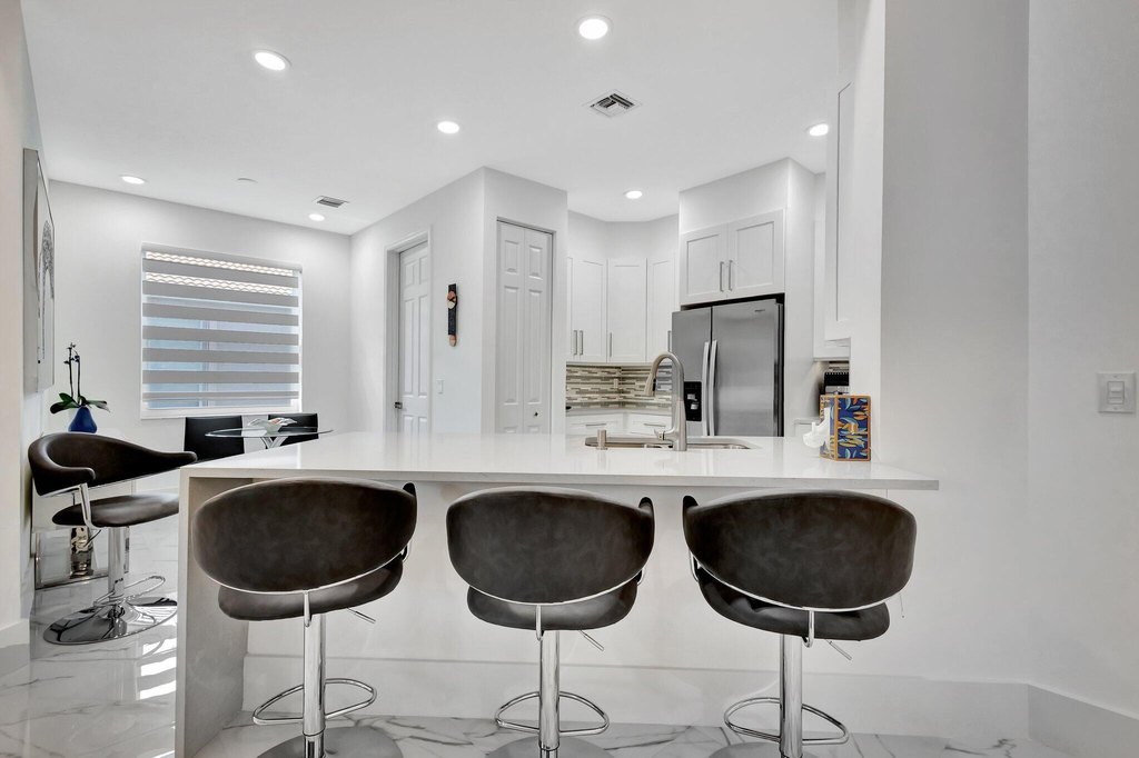 Boynton Beach, Florida, 33472, United States, 3 Bedrooms Bedrooms, ,2 BathroomsBathrooms,Residential,Forsale,1969949