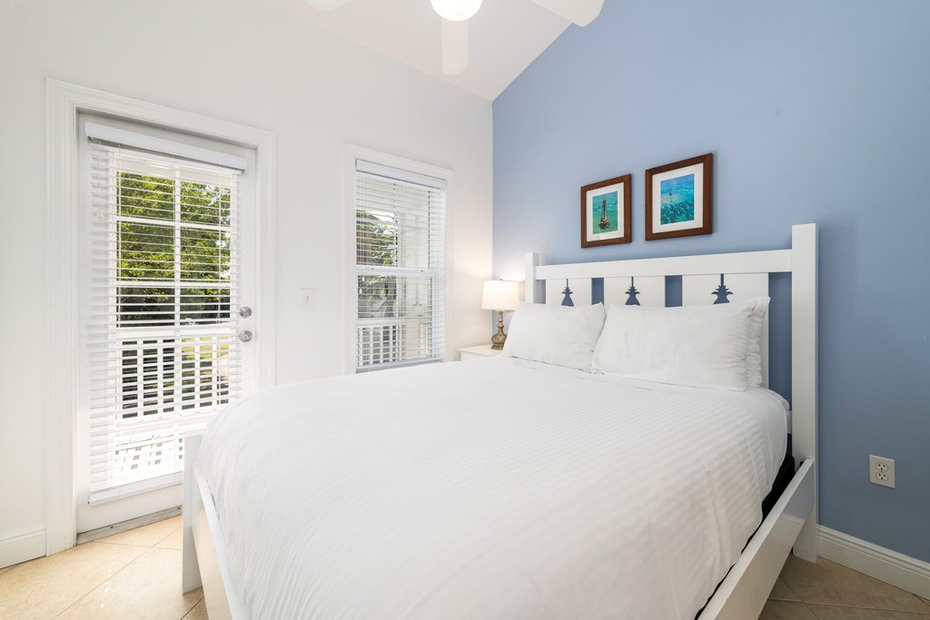 MARATHON, Florida, 33050, United States, 3 Bedrooms Bedrooms, ,2.5 BathroomsBathrooms,Residential,Forsale,1927575