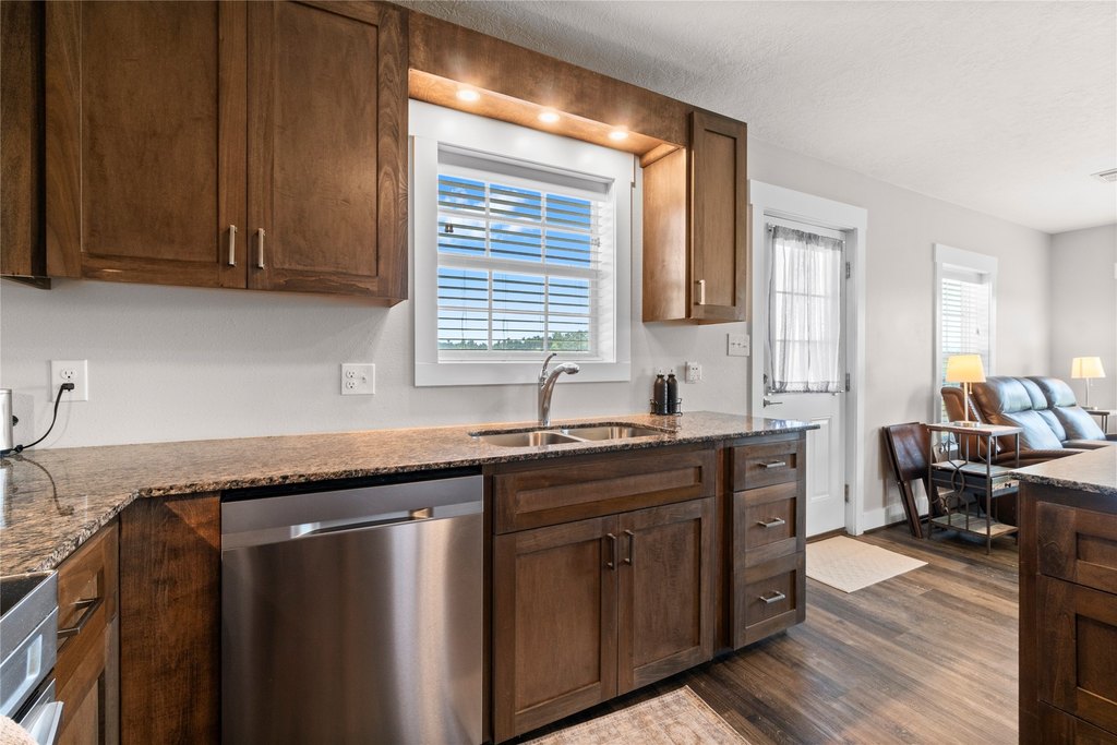 Livingston, Texas, 77351, United States, 3 Bedrooms Bedrooms, ,2 BathroomsBathrooms,Residential,Forsale,1954133