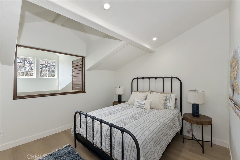 Lake Arrowhead, California, 92352, United States, 2 Bedrooms Bedrooms, ,2 BathroomsBathrooms,Residential,Forsale,1953300