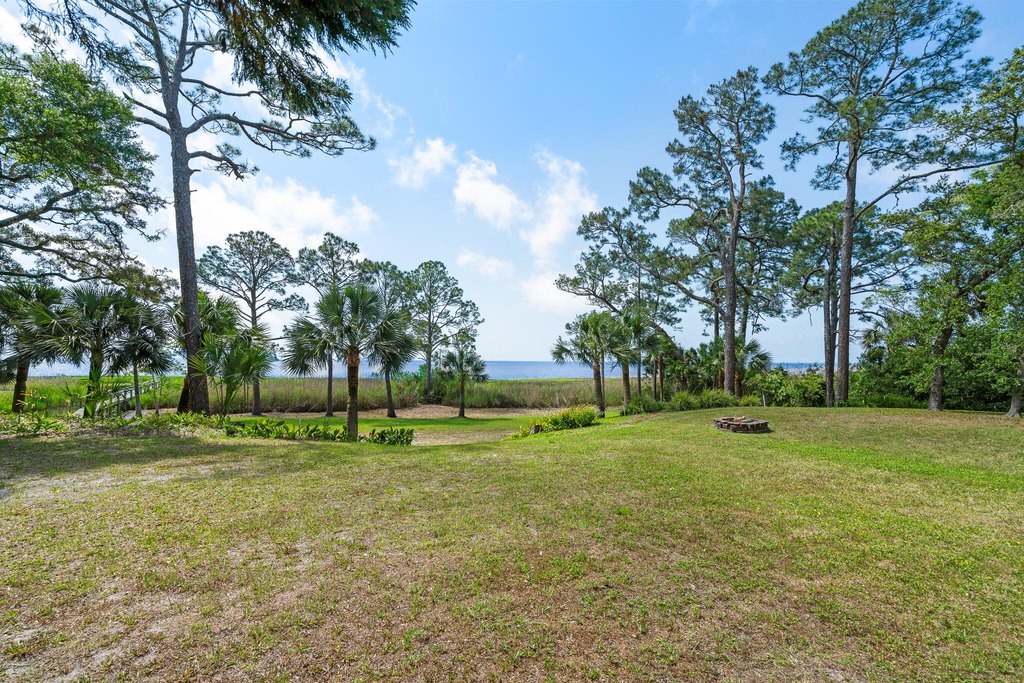 Apalachiacola, Florida, 32320, United States, 5 Bedrooms Bedrooms, ,5 BathroomsBathrooms,Residential,Forsale,1946766