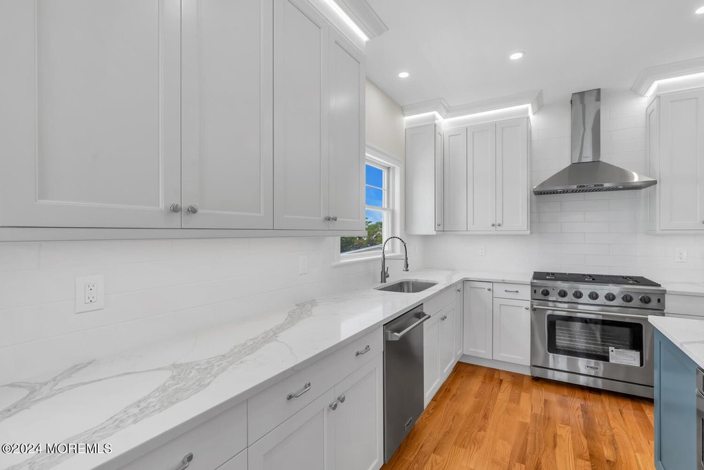 South Seaside Park, New Jersey, 08752, United States, 7 Bedrooms Bedrooms, ,5 BathroomsBathrooms,Residential,Forsale,1922394