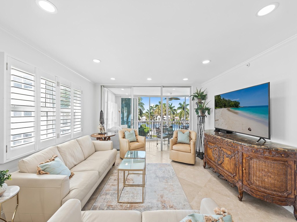 Highland Beach, Florida, 33487, United States, 2 Bedrooms Bedrooms, ,2 BathroomsBathrooms,Residential,Forsale,1905199