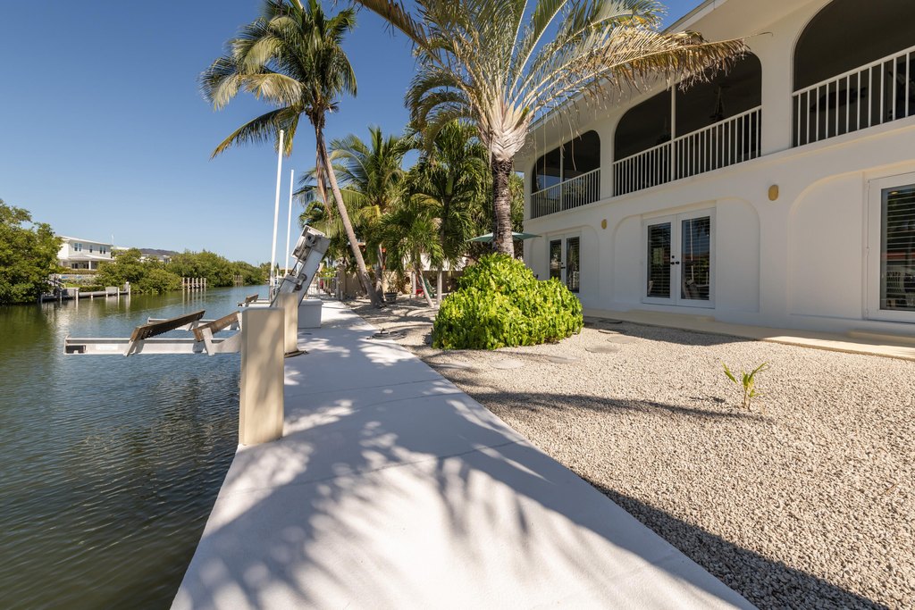 Marathon, Florida, 33050, United States, 4 Bedrooms Bedrooms, ,3 BathroomsBathrooms,Residential,Forsale,1927573