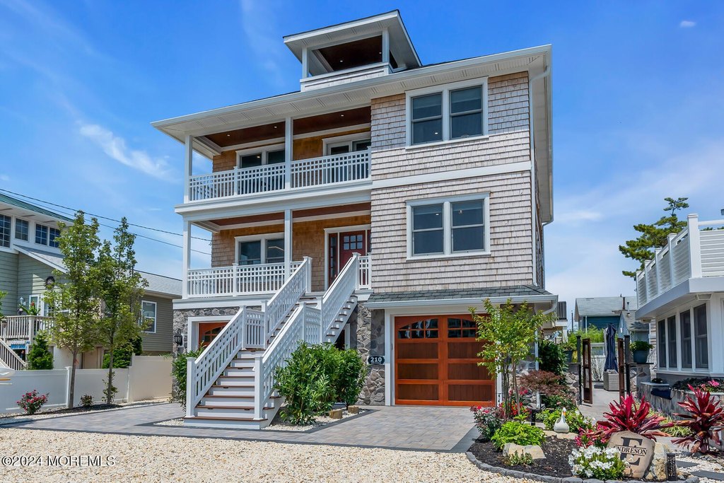 South Seaside Park, New Jersey, 08752, United States, 7 Bedrooms Bedrooms, ,5 BathroomsBathrooms,Residential,Forsale,1922394