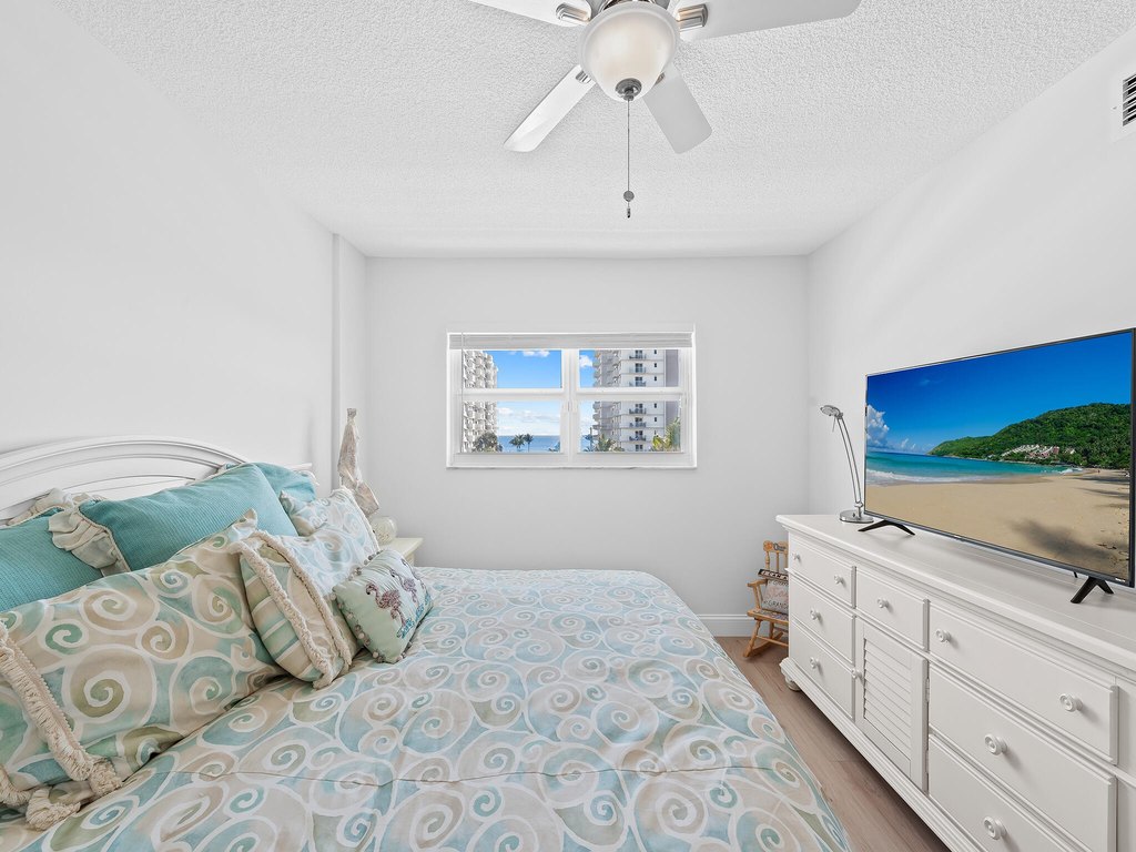 Highland Beach, Florida, 33487, United States, 2 Bedrooms Bedrooms, ,2 BathroomsBathrooms,Residential,Forsale,1905199