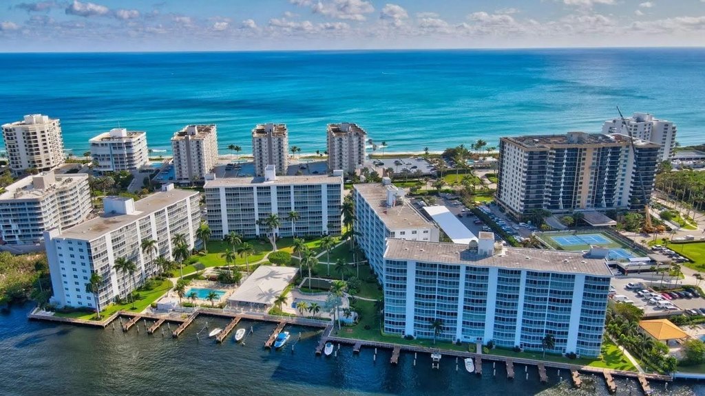 Highland Beach, Florida, 33487, United States, 2 Bedrooms Bedrooms, ,2 BathroomsBathrooms,Residential,Forsale,1905199