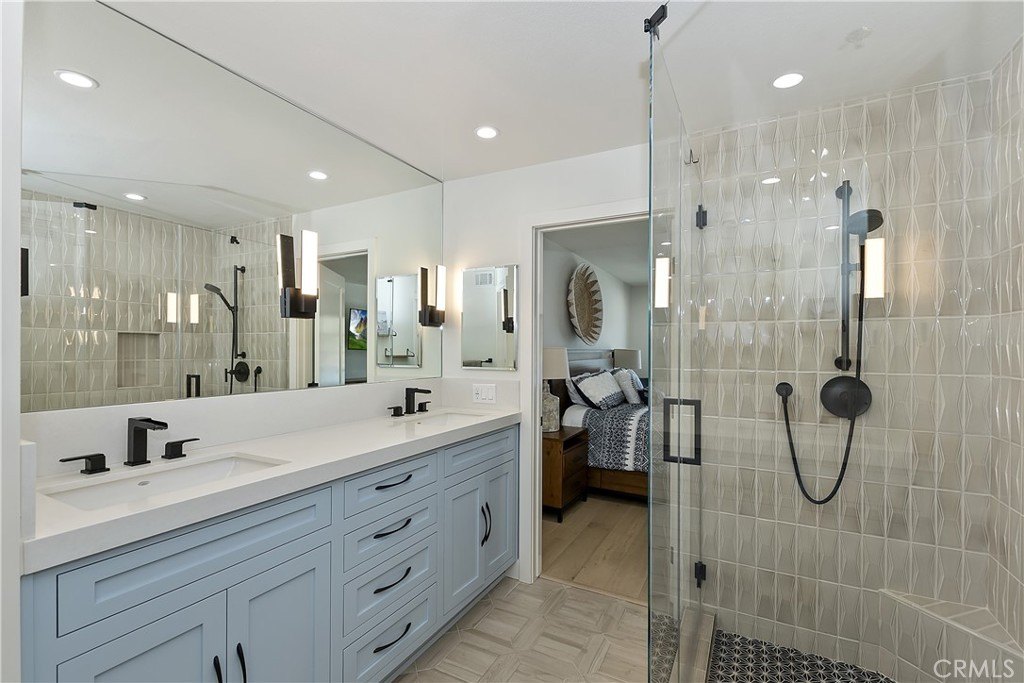Lake Arrowhead, California, 92352, United States, 2 Bedrooms Bedrooms, ,2 BathroomsBathrooms,Residential,Forsale,1953300