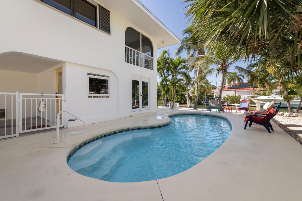 Marathon, Florida, 33050, United States, 4 Bedrooms Bedrooms, ,3 BathroomsBathrooms,Residential,Forsale,1927573