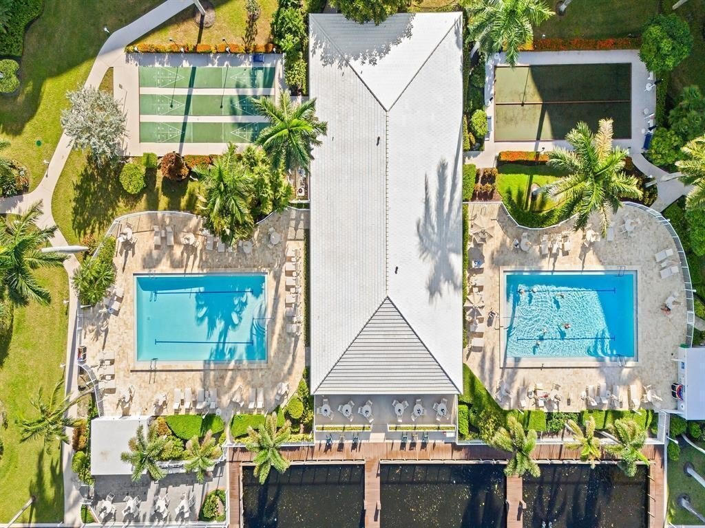 Highland Beach, Florida, 33487, United States, 2 Bedrooms Bedrooms, ,2 BathroomsBathrooms,Residential,Forsale,1905199