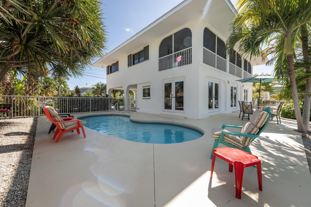 Marathon, Florida, 33050, United States, 4 Bedrooms Bedrooms, ,3 BathroomsBathrooms,Residential,Forsale,1927573