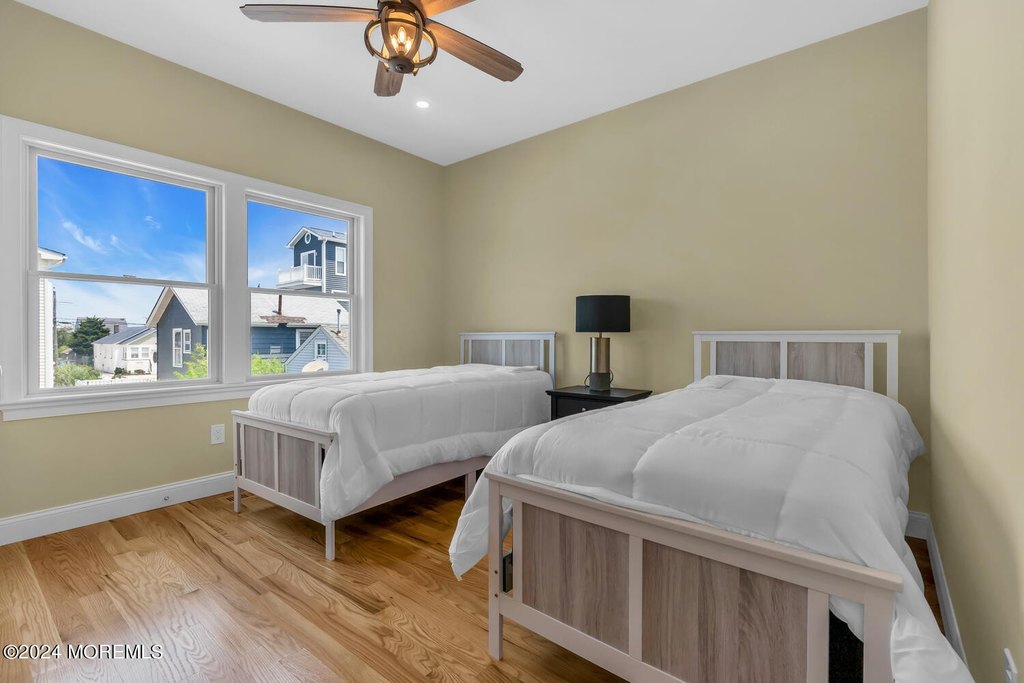 South Seaside Park, New Jersey, 08752, United States, 7 Bedrooms Bedrooms, ,5 BathroomsBathrooms,Residential,Forsale,1922394