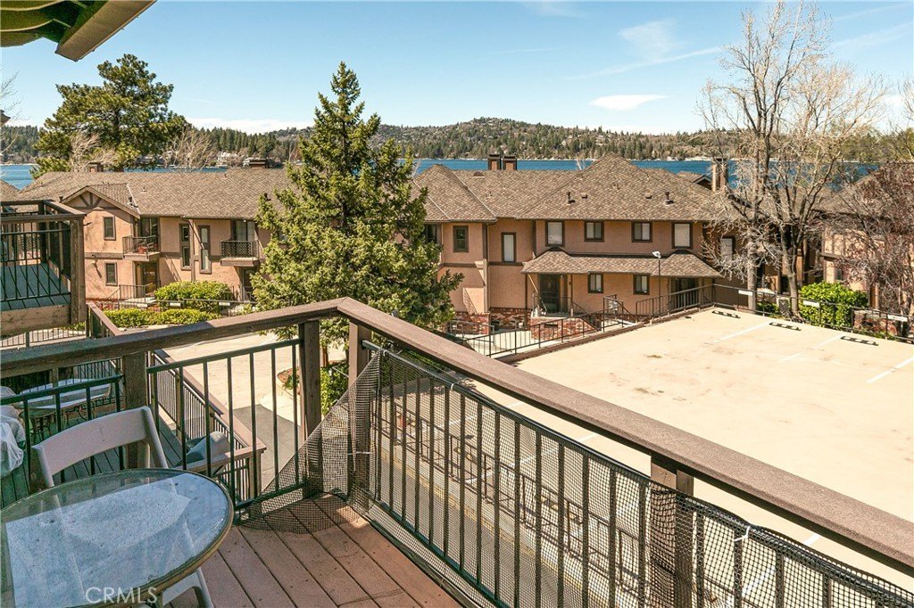 Lake Arrowhead, California, 92352, United States, 4 Bedrooms Bedrooms, ,3 BathroomsBathrooms,Residential,Forsale,1929208