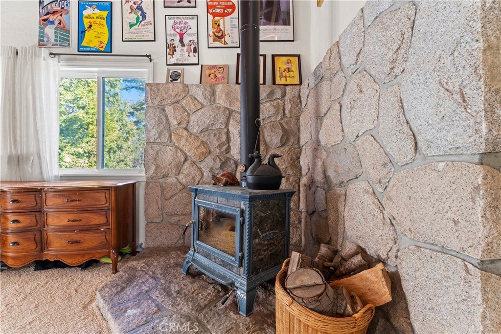 Twin Peaks, California, 92391, United States, 3 Bedrooms Bedrooms, ,2 BathroomsBathrooms,Residential,Forsale,1971040