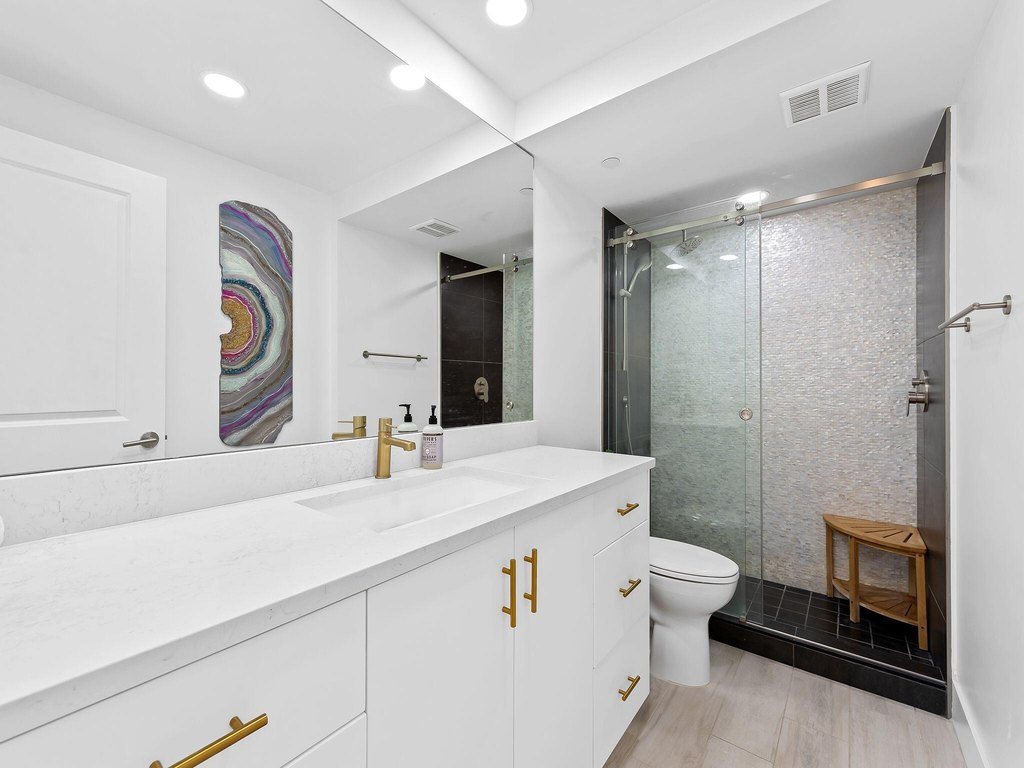 Boca Raton, Florida, 33487, United States, 2 Bedrooms Bedrooms, ,2 BathroomsBathrooms,Residential,Forsale,1886575
