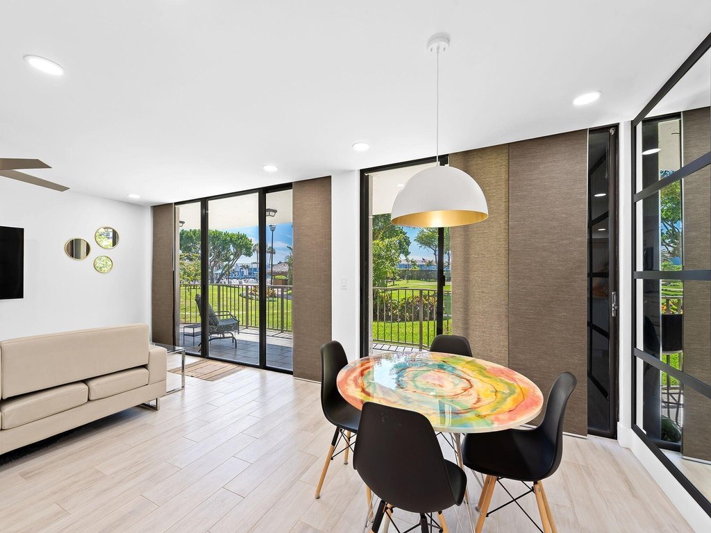Boca Raton, Florida, 33487, United States, 2 Bedrooms Bedrooms, ,2 BathroomsBathrooms,Residential,Forsale,1886575