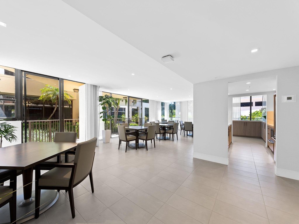 Boca Raton, Florida, 33487, United States, 2 Bedrooms Bedrooms, ,2 BathroomsBathrooms,Residential,Forsale,1886575