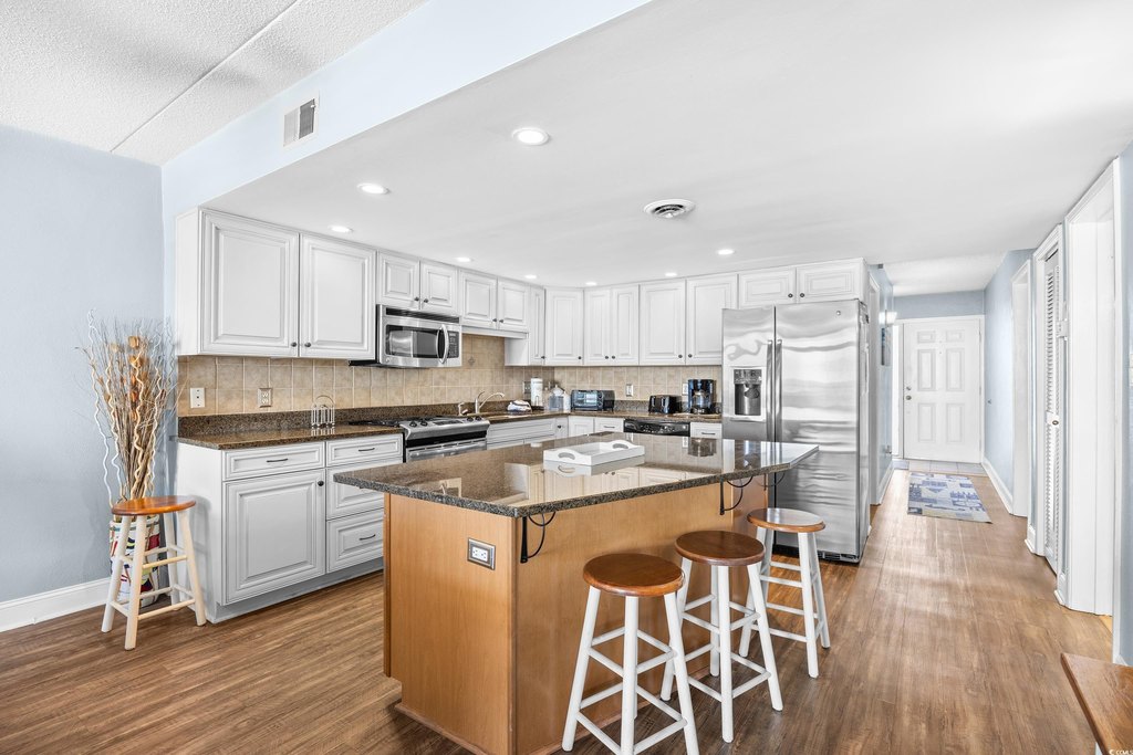 North Myrtle Beach, South Carolina, 29582, United States, 3 Bedrooms Bedrooms, ,2 BathroomsBathrooms,Residential,Forsale,1989804