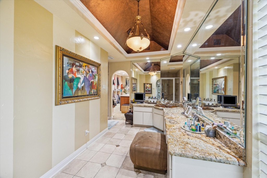 Friendswood, Texas, 77546, United States, 5 Bedrooms Bedrooms, ,6.5 BathroomsBathrooms,Residential,Forsale,1889098