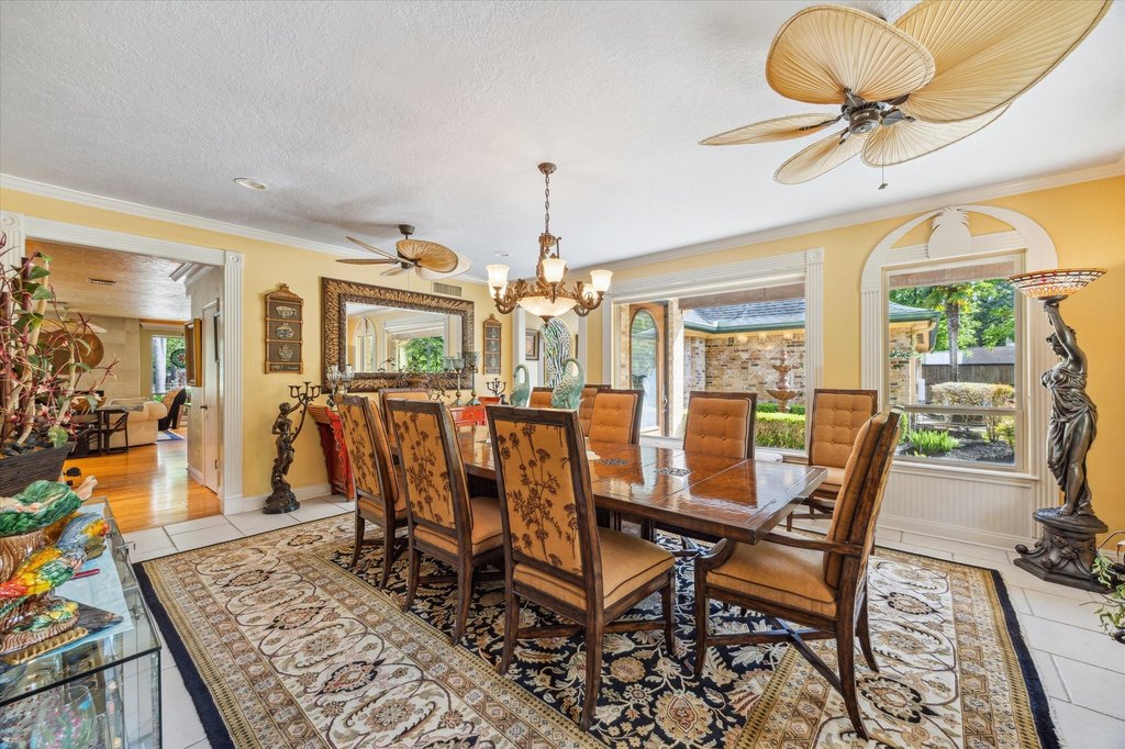Friendswood, Texas, 77546, United States, 5 Bedrooms Bedrooms, ,6.5 BathroomsBathrooms,Residential,Forsale,1889098