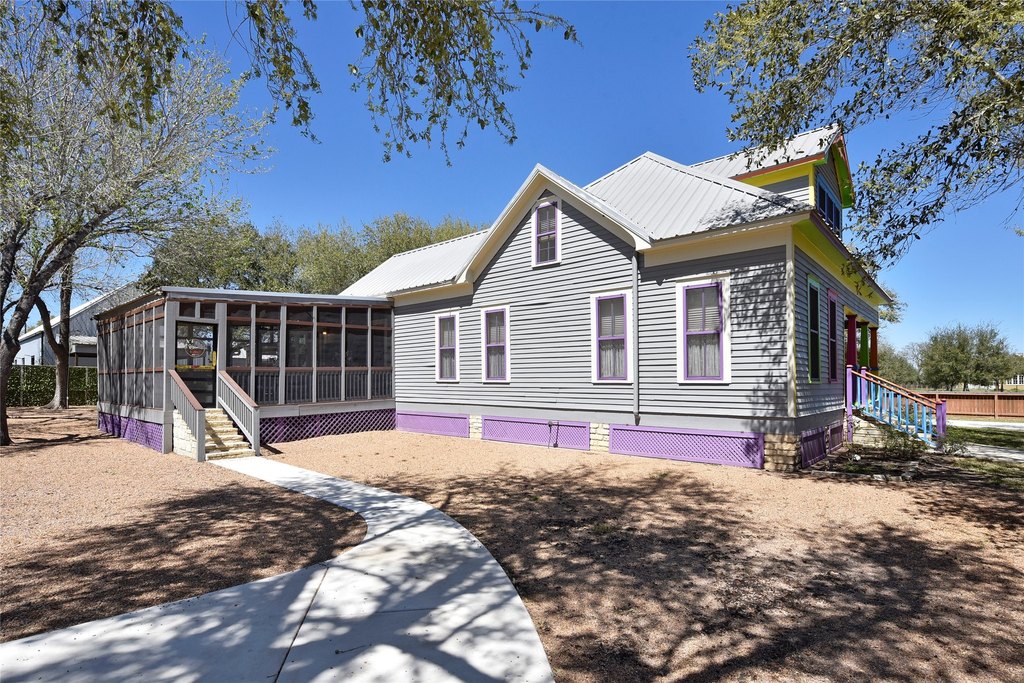 New Ulm, Texas, 78950, United States, 5 Bedrooms Bedrooms, ,4.5 BathroomsBathrooms,Residential,Forsale,1889075