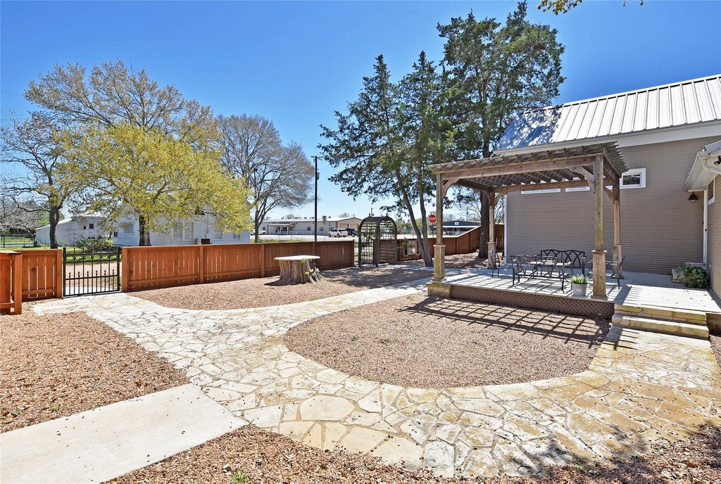New Ulm, Texas, 78950, United States, 5 Bedrooms Bedrooms, ,4.5 BathroomsBathrooms,Residential,Forsale,1889075