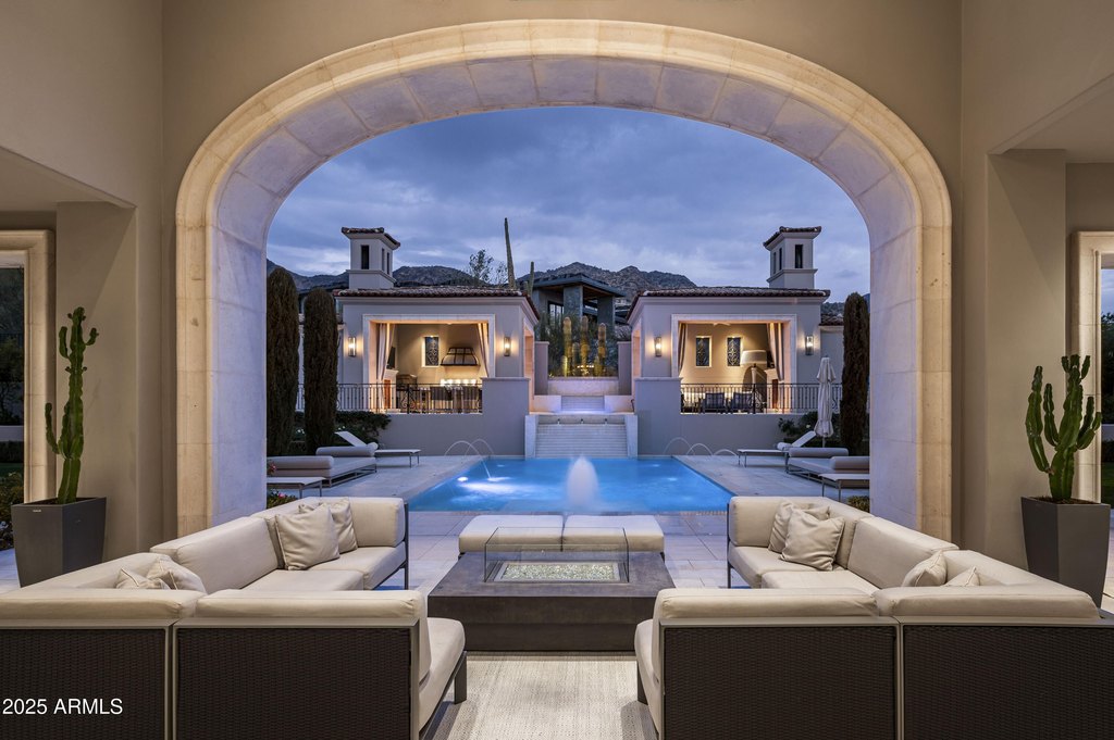 Scottsdale, Arizona, 85255, United States, 4 Bedrooms Bedrooms, ,5 BathroomsBathrooms,Residential,Forsale,1934072
