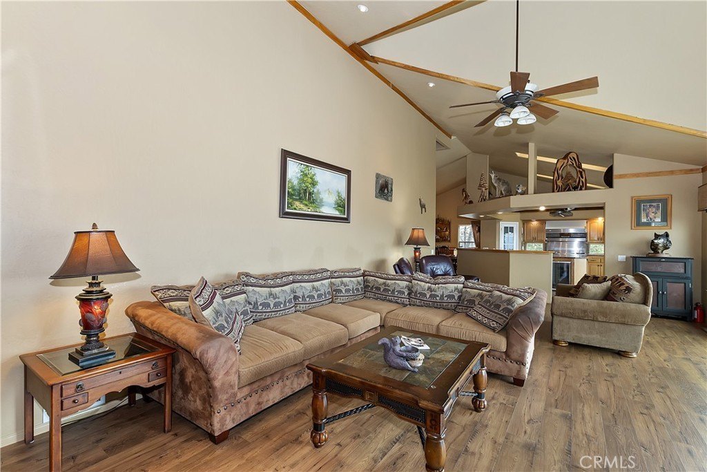 Lake Arrowhead, California, 92352, United States, 5 Bedrooms Bedrooms, ,5 BathroomsBathrooms,Residential,Forsale,1886300