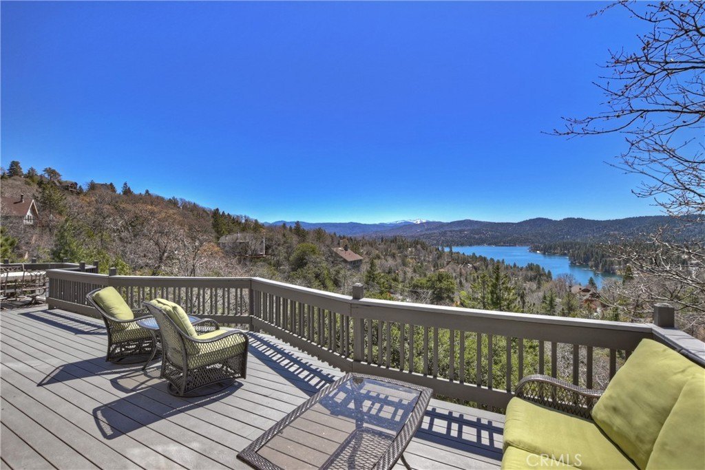 Lake Arrowhead, California, 92352, United States, 5 Bedrooms Bedrooms, ,5 BathroomsBathrooms,Residential,Forsale,1886300