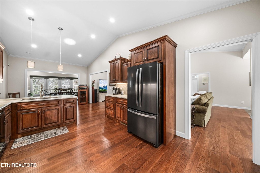 Crab Orchard, Tennessee, 37723, United States, 3 Bedrooms Bedrooms, ,2 BathroomsBathrooms,Residential,Forsale,1907852