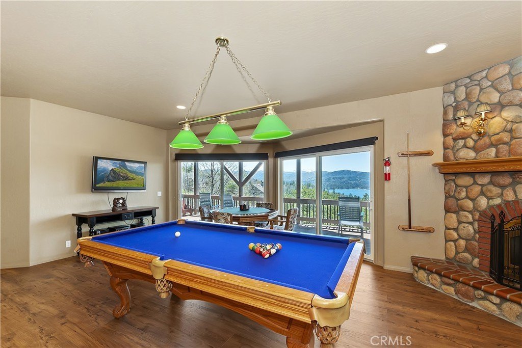 Lake Arrowhead, California, 92352, United States, 5 Bedrooms Bedrooms, ,5 BathroomsBathrooms,Residential,Forsale,1886300