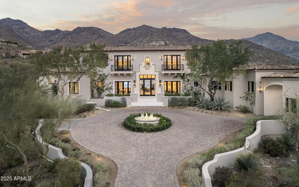Scottsdale, Arizona, 85255, United States, 4 Bedrooms Bedrooms, ,5 BathroomsBathrooms,Residential,Forsale,1934072