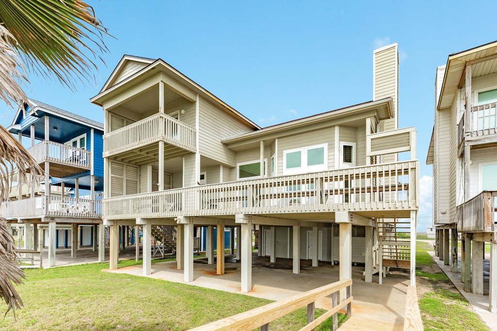 Surfside Beach, Texas, 77541, United States, 4 Bedrooms Bedrooms, ,3.5 BathroomsBathrooms,Residential,Forsale,1889079