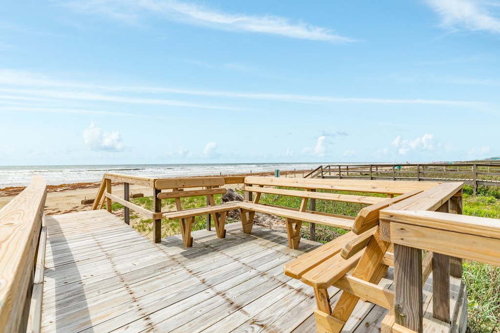 Surfside Beach, Texas, 77541, United States, 4 Bedrooms Bedrooms, ,3.5 BathroomsBathrooms,Residential,Forsale,1889079