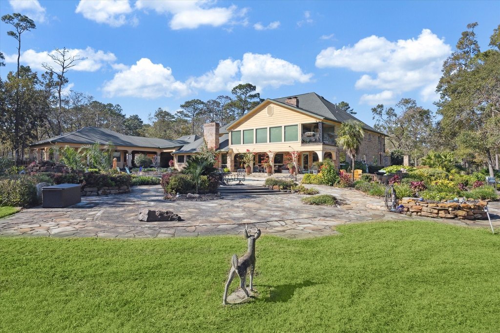 Friendswood, Texas, 77546, United States, 5 Bedrooms Bedrooms, ,6.5 BathroomsBathrooms,Residential,Forsale,1889098