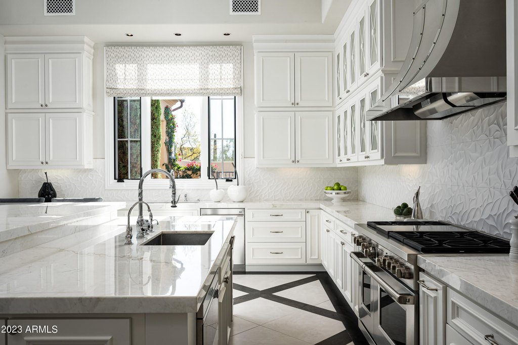 Scottsdale, Arizona, 85255, United States, 4 Bedrooms Bedrooms, ,5 BathroomsBathrooms,Residential,Forsale,1934072