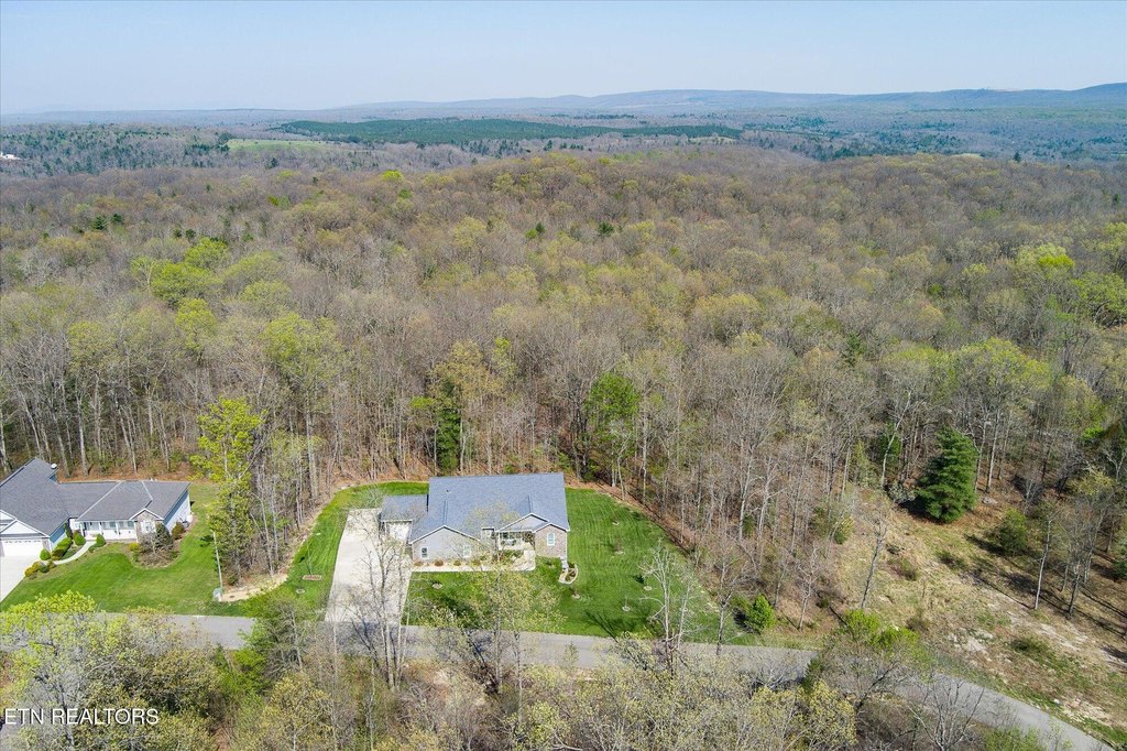 Crab Orchard, Tennessee, 37723, United States, 3 Bedrooms Bedrooms, ,2 BathroomsBathrooms,Residential,Forsale,1907852