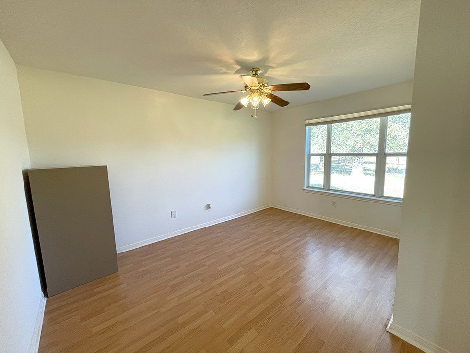 Seguin, Texas, 78155, United States, 3 Bedrooms Bedrooms, ,2 BathroomsBathrooms,Residential,Forsale,1889123