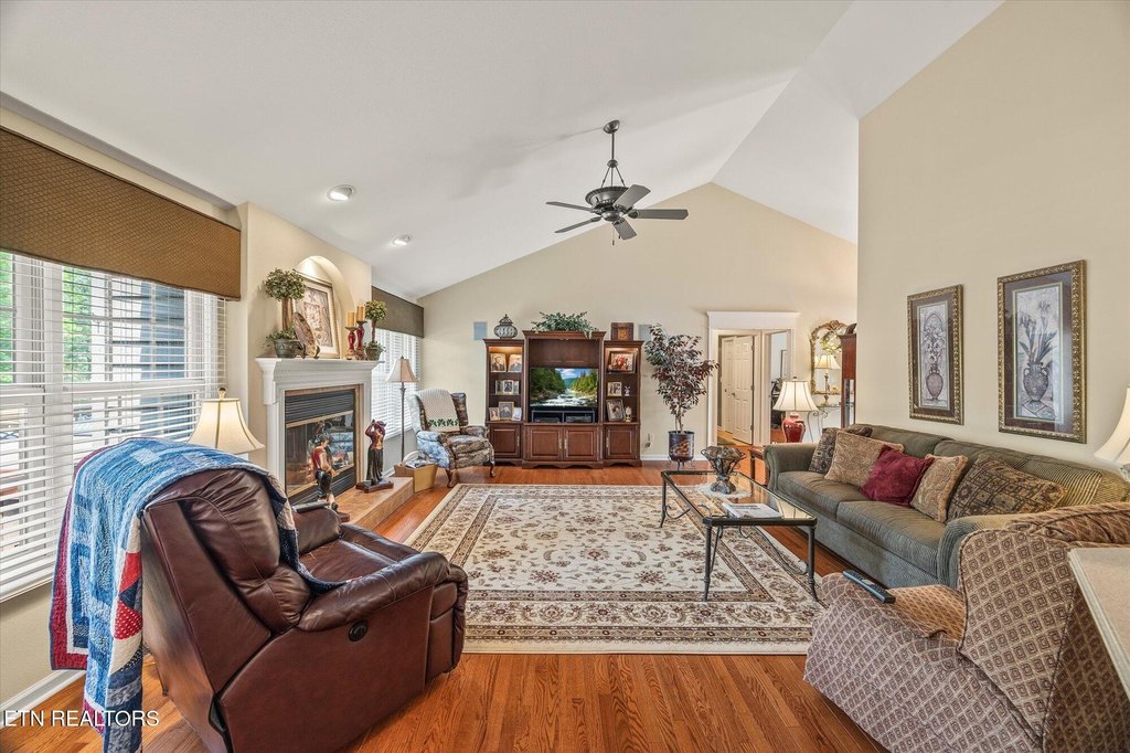 Fairfield Glade, Tennessee, 38558, United States, 3 Bedrooms Bedrooms, ,3 BathroomsBathrooms,Residential,Forsale,1907854