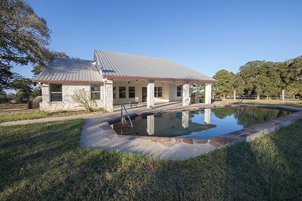 Seguin, Texas, 78155, United States, 3 Bedrooms Bedrooms, ,2 BathroomsBathrooms,Residential,Forsale,1889123